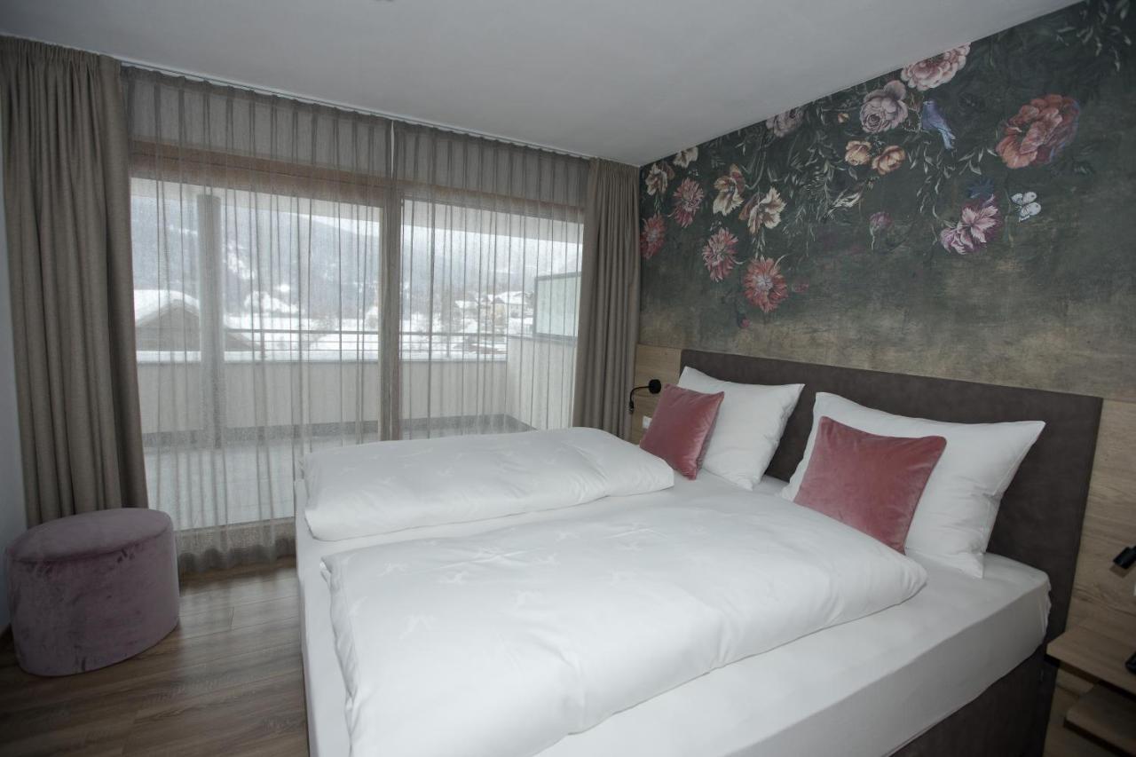 Goldener Adler Hotel 3*