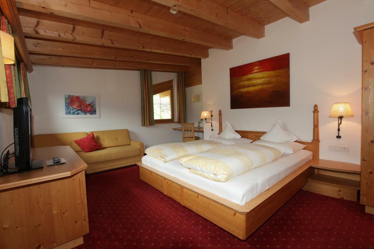 Hotel Goldener Adler Curon Venosta